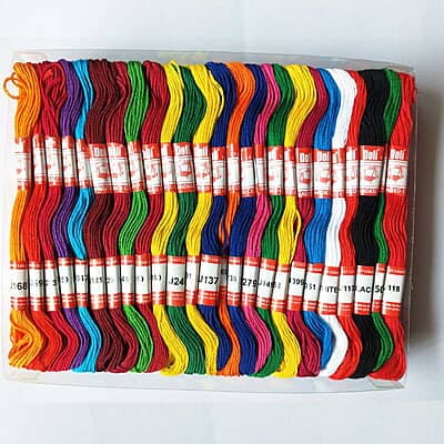 Doli Embroidery Thread Set J4444 - 100 pcs Doli Embroidery Thread Set J4444 - 100 pcs