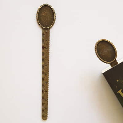 Antique Bronze Book Mark Modal 113 Antique Bronze Book Mark Modal 113