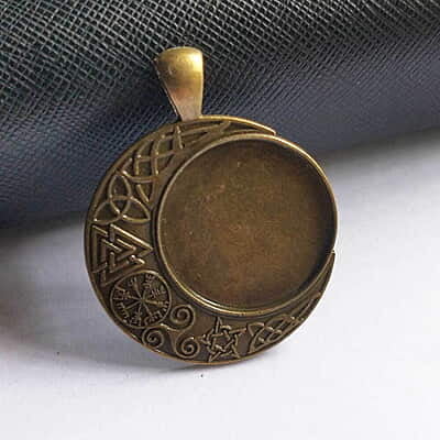 Pendant Antique Bronze Modal 139 Pendant Antique Bronze Modal 139