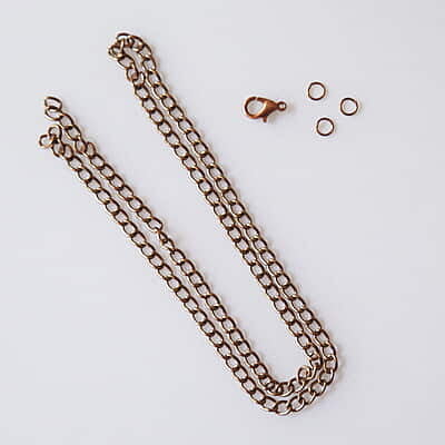 Chain Modal Three Copper Chain Modal Three Copper