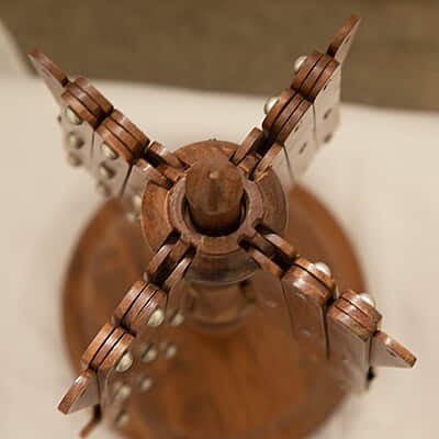 Yarn Swift - Modal 1 Yarn Swift - Modal 1