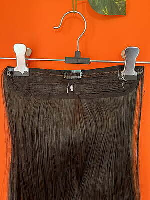 Medium length curled hair extension Type 1