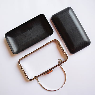Clutch Bag Frame Modal Six