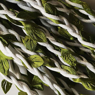 Waxed Leaf Jute Lace