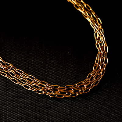 Chain Modal Three Antique Gold Chain Modal Three Antique Gold