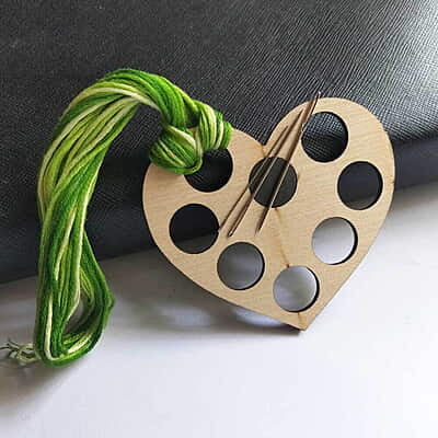 Wooden Thread Holder