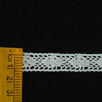 Lace Off white Design 06