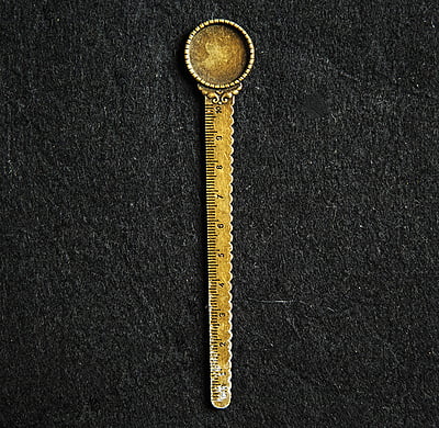 Antique Bronze Book Mark Modal 115 Antique Bronze Book Mark Modal 115