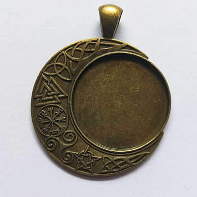 Pendant Antique Bronze Modal 139 Pendant Antique Bronze Modal 139