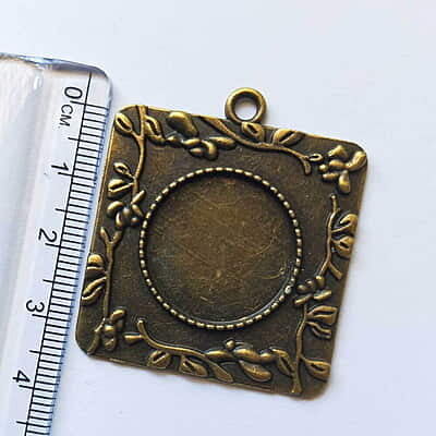 Pendant Antique Bronze Modal 122 Pendant Antique Bronze Modal 122