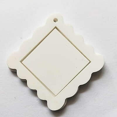 Mini Hoop Wavy Square White Mini Hoop Wavy Square White