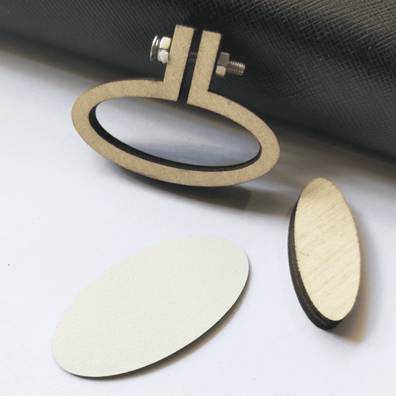 Mini Hoop Horizontal Oval Veneer Small Mini Hoop Horizontal Oval Veneer Small