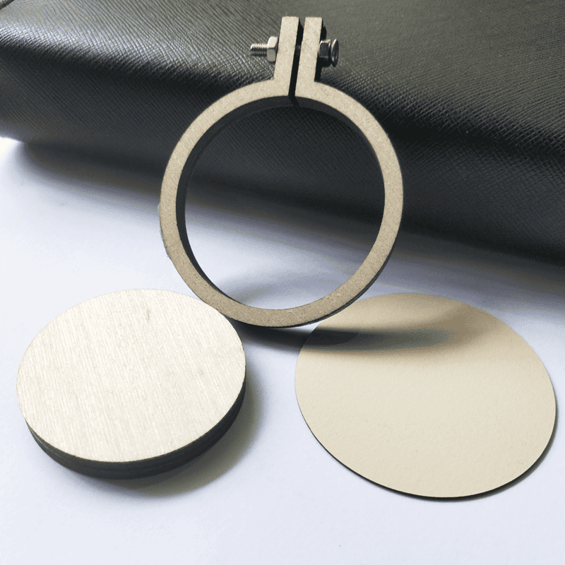 Mini Hoop Circle With Screw Veneer 5 cm Mini Hoop Circle With Screw Veneer 5 cm