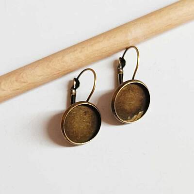 Leverback Earring Antique Bronze 14 mm Leverback Earring Antique Bronze 14 mm