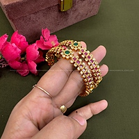 p/g flower bangle