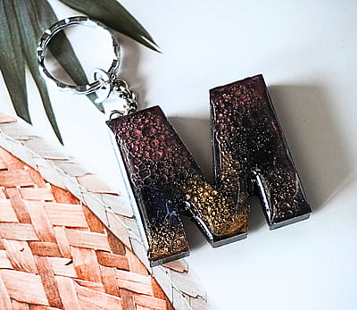 'M' COSMIC EFFECT LETTER KEYCHAIN 'M' COSMIC EFFECT LETTER KEYCHAIN