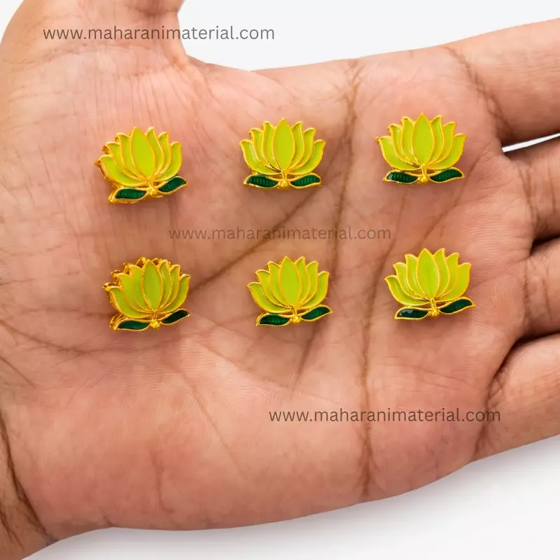 Meena Lotus | Size M