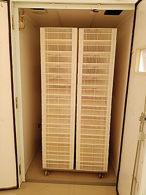 Egg Hatcher 5,712 (IH-6)