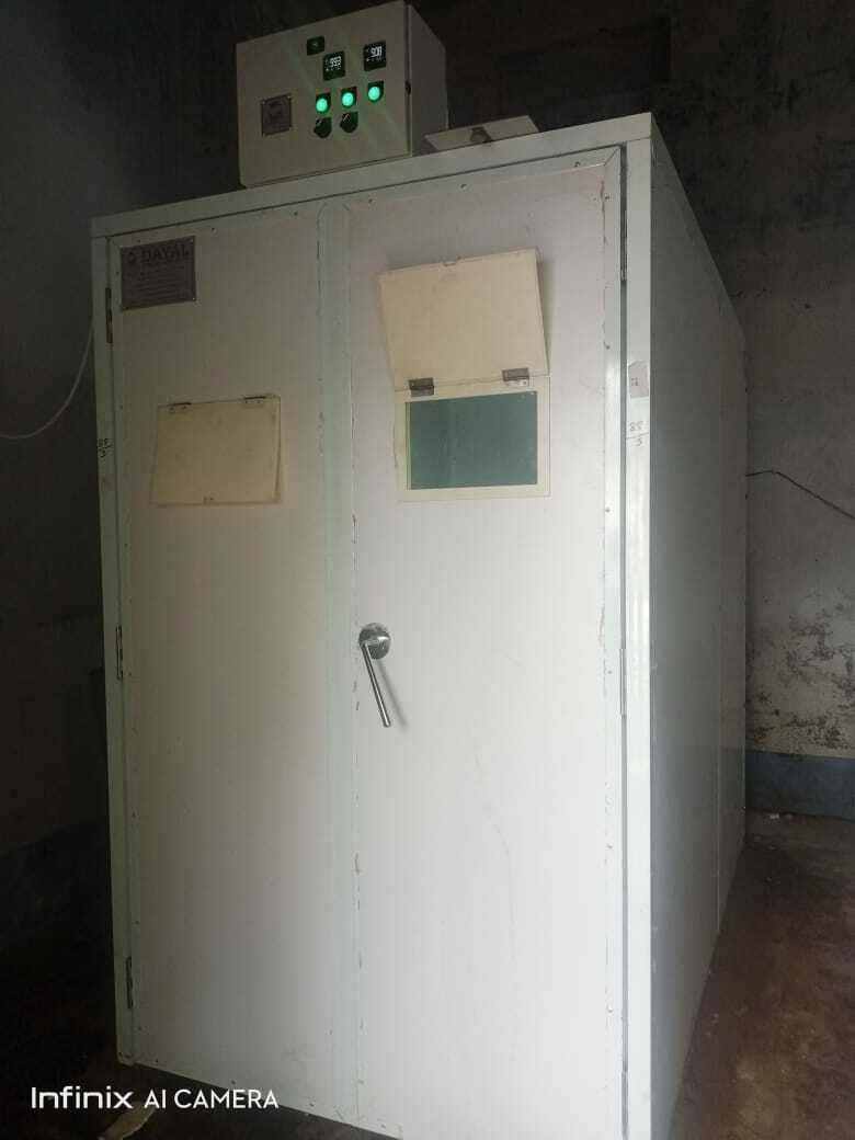 Automatic Commercial Egg Hatcher 6120 Eggs Cap. (Model IH-6)