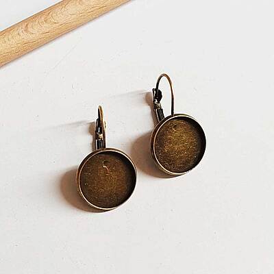 Leverback Earring Antique Bronze 16 mm Leverback Earring Antique Bronze 16 mm