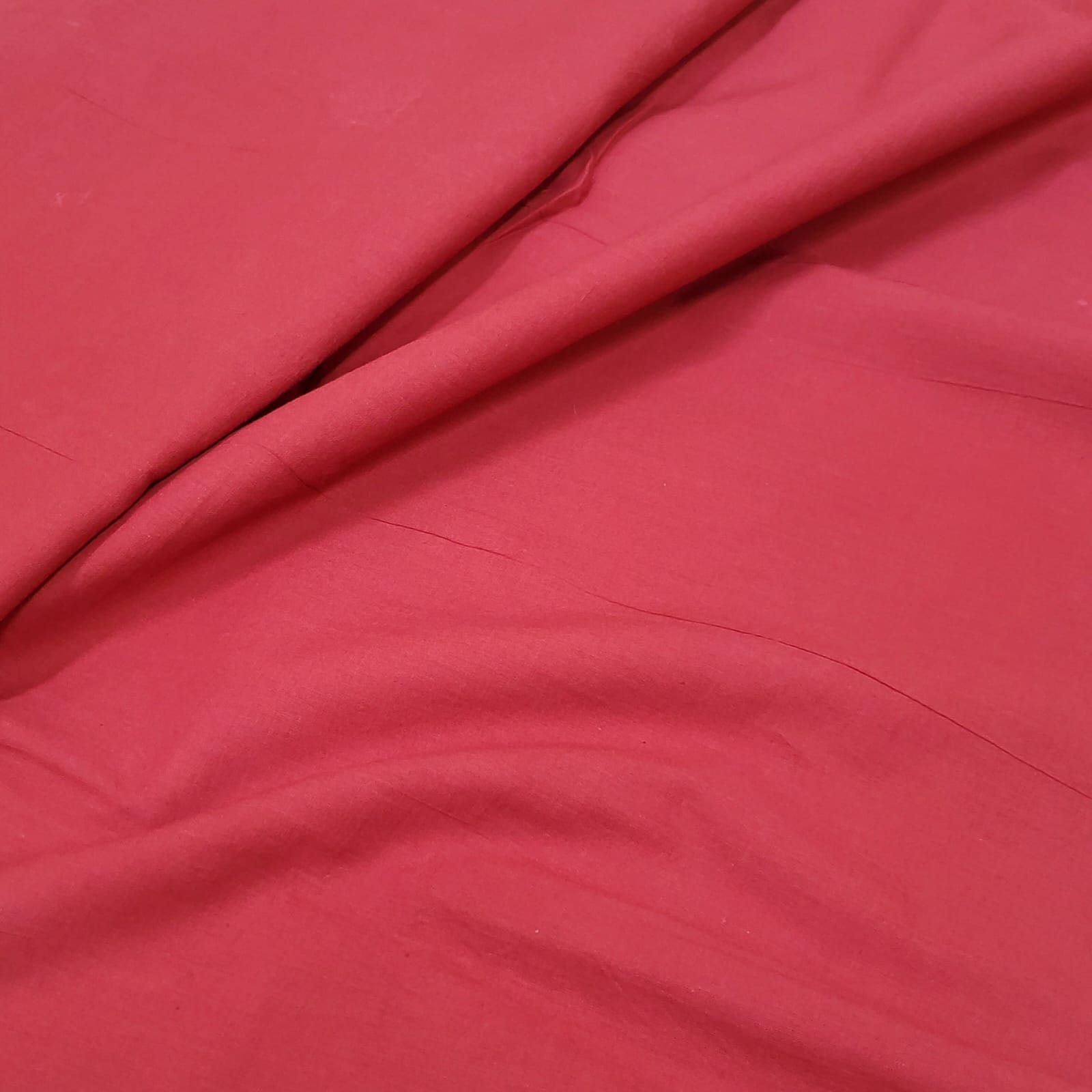 Silket Cotton Plain Fabric (Water Melon Red)
