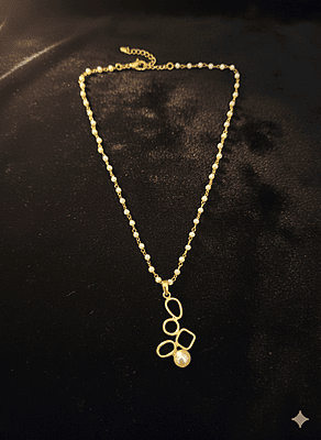 Necklace Pearl Drop Design