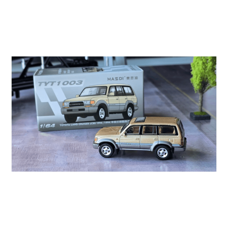 Toyota Land Crusier LC80 1994 GR-S TYT1006-Blue 1:64 Massdi