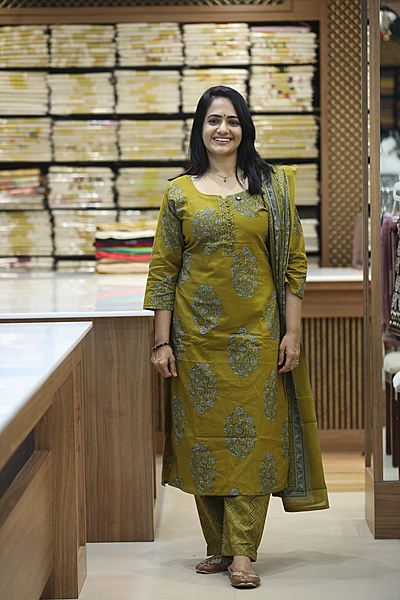 22jcmehendi greenprinted cotton set