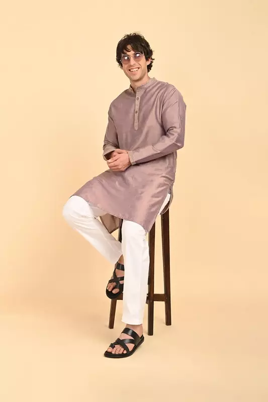 Men Ethnic Embroidered Long Kurta - Maroon