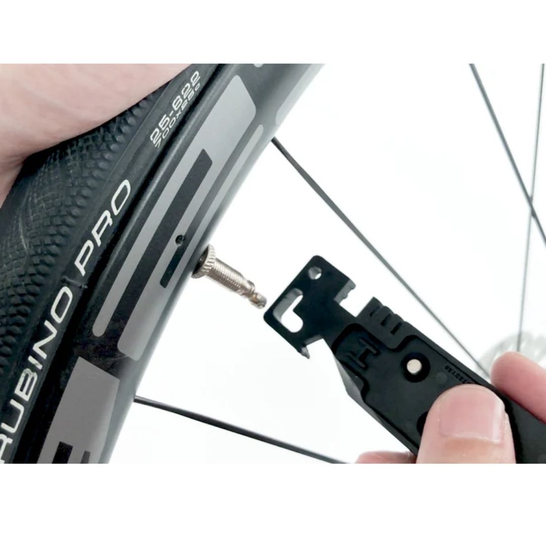 Clever Fallout Tyre Lever