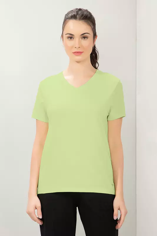 Amante Essential V Neck T Shirt ATP108301