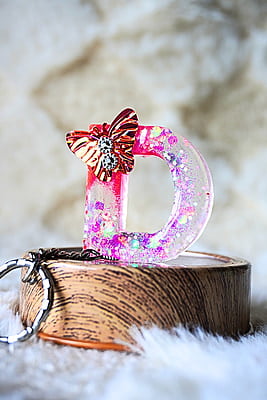 'B' LETTER WITH BUTTERFLY PINK KEYCHAIN 'B' LETTER WITH BUTTERFLY PINK KEYCHAIN