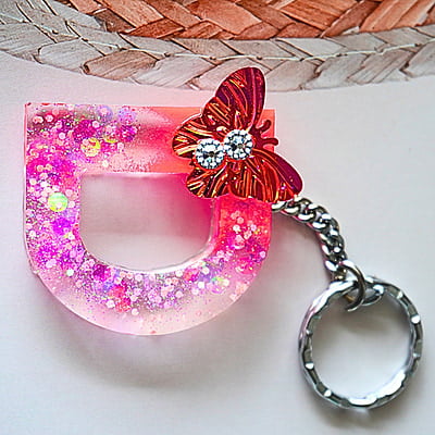 'B' LETTER WITH BUTTERFLY PINK KEYCHAIN 'B' LETTER WITH BUTTERFLY PINK KEYCHAIN