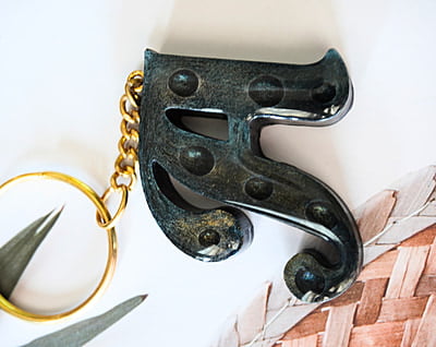 'A' CRUDE OIL EFFECT LETTER KEYCHAIN(LKI00005) 'A' CRUDE OIL EFFECT LETTER KEYCHAIN(LKI00005)