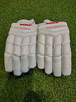 CRICKET BATTING GLOVES MRF RUN MACHINE