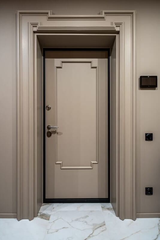 Modern Taupe 3D HDHMR Moulding Door with Sleek Deco Paint Finish