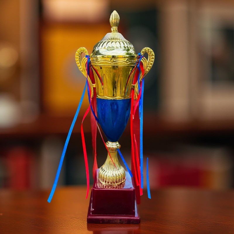 E-PC241L TROPHY 18%