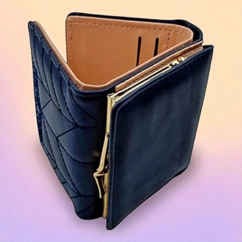Elegant Quilted Women's Wallet