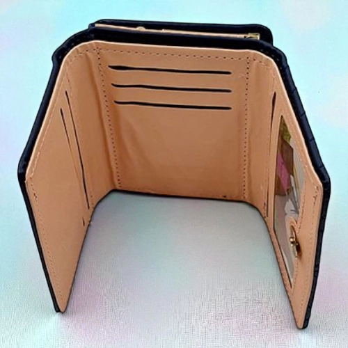 Elegant Quilted Women's Wallet