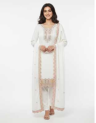 Embroidered Kurti with Pant & Embroidered Dupatta 3/4 SleeveSet Round Neck Stylish Comfortable Ethnic Wear Salwar Suits for Women