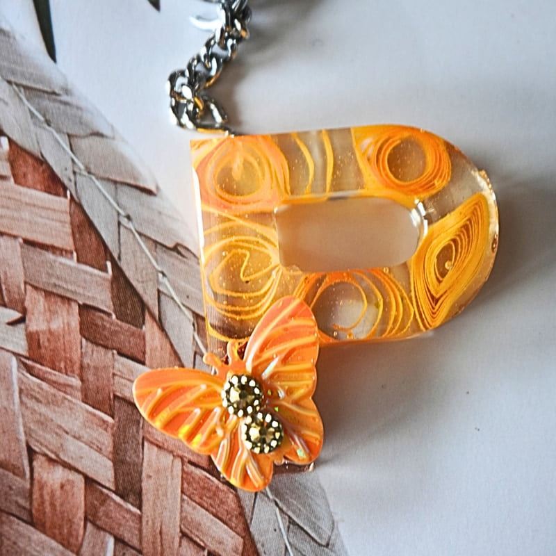 'P' LETTER YELLOW OCHRE KEYCHAIN 'P' LETTER YELLOW OCHRE KEYCHAIN