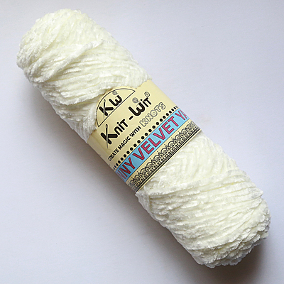 Thin Velvet Yarn 102 Thin Velvet Yarn 102