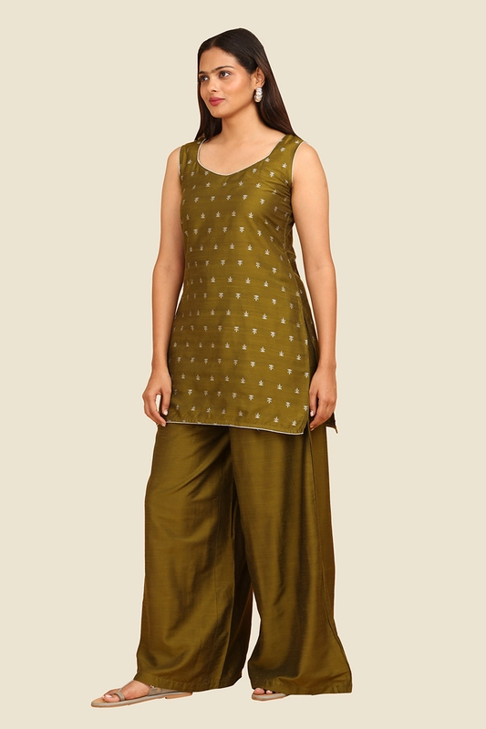 Women's Sleeveless Jacquard Short Kurta