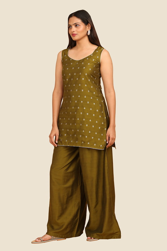Women's Sleeveless Jacquard Short Kurta
