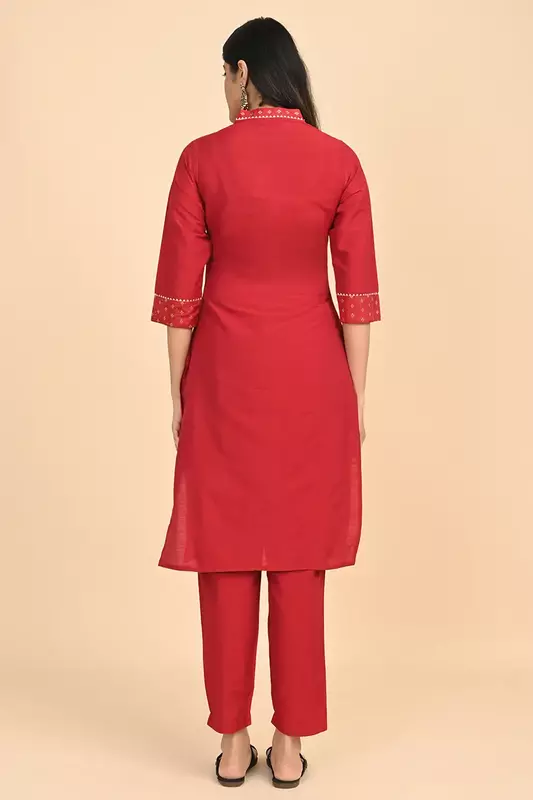 Women V-Neck Long Kurta - Red
