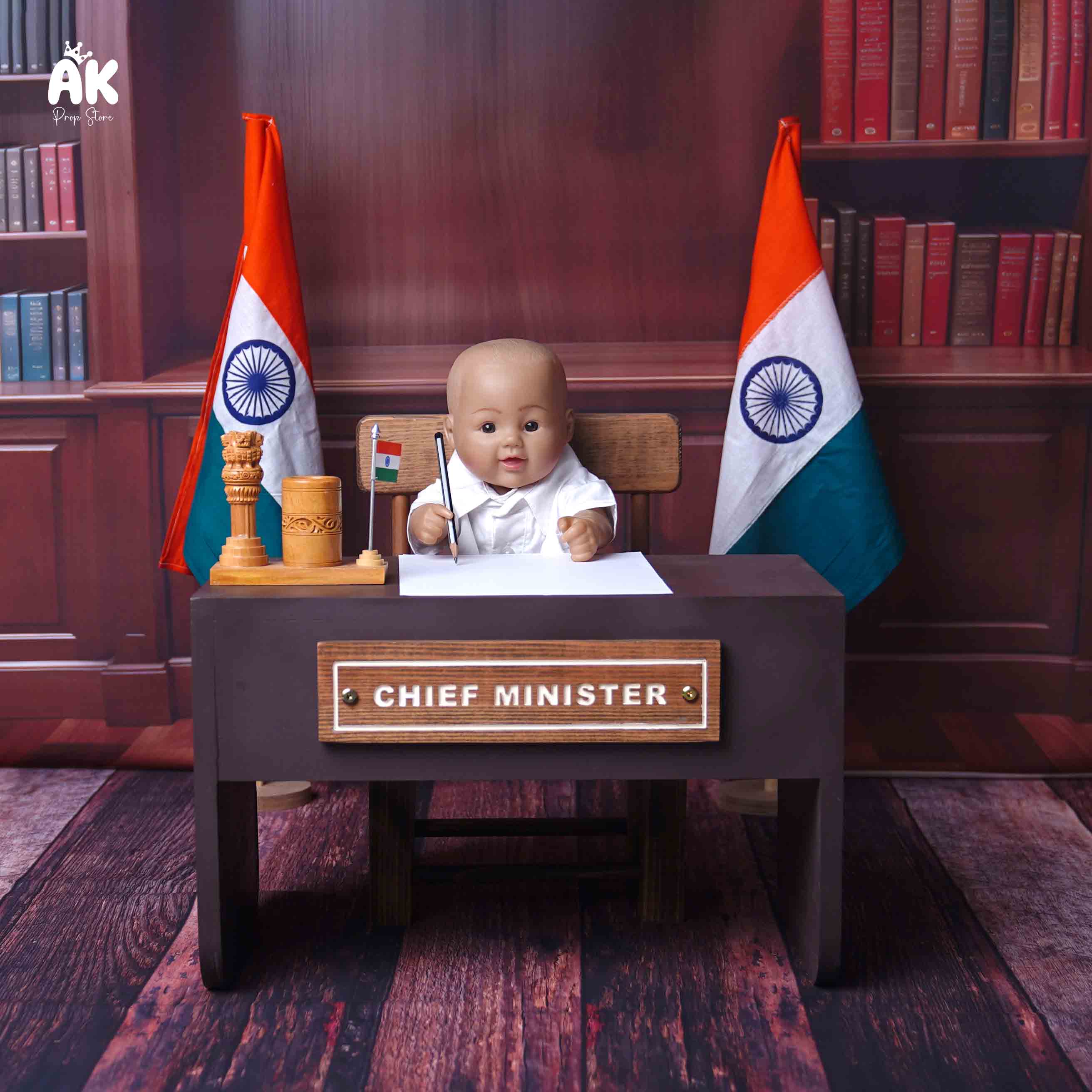 Minister Office Theme - Toddler