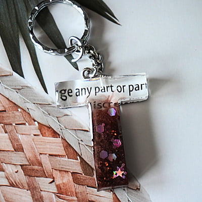 'T' EXPRESSION LETTER KEYCHAIN 'T' EXPRESSION LETTER KEYCHAIN