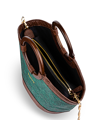 Beach Style Hand Bag with Wooden Handle