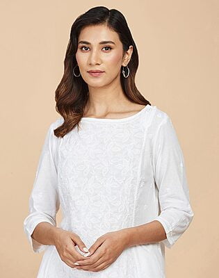White Cotton Embroidered Slim Fit Long Kurta