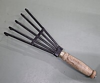 Garden Leaf Rake Big Panja with Five Teeth, Hard Steel Material With Wooden Handle | Hand cultivator 5 fingure